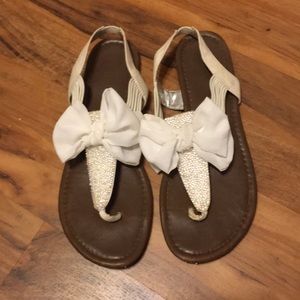 White bow sandals